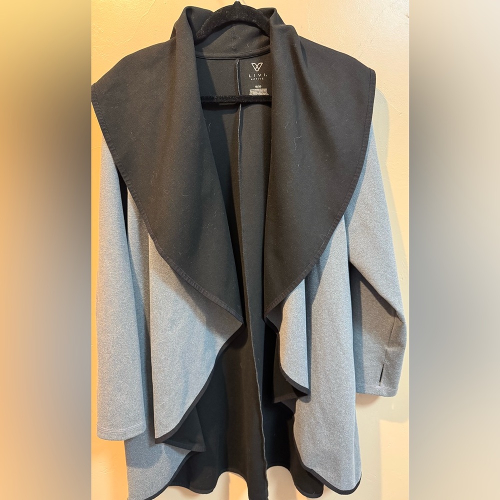 Livi Active Plus Size 18 / 20 Black and Gray Women's jacket